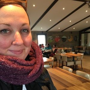 Meet your Posher, Casey